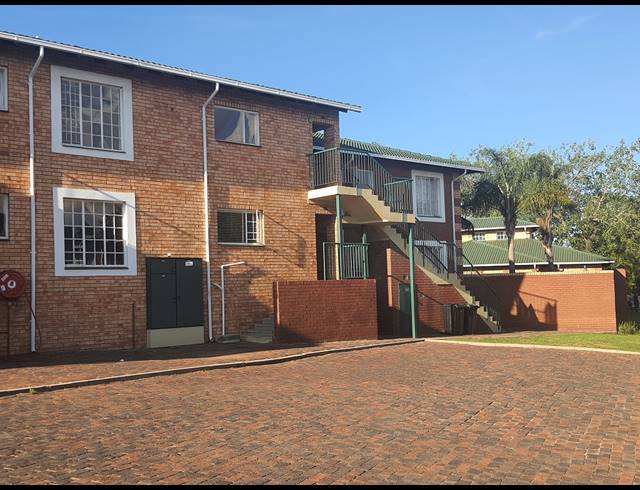 2 BEDROOM APARTMENT RENTED IN HALFWAY GARDENS